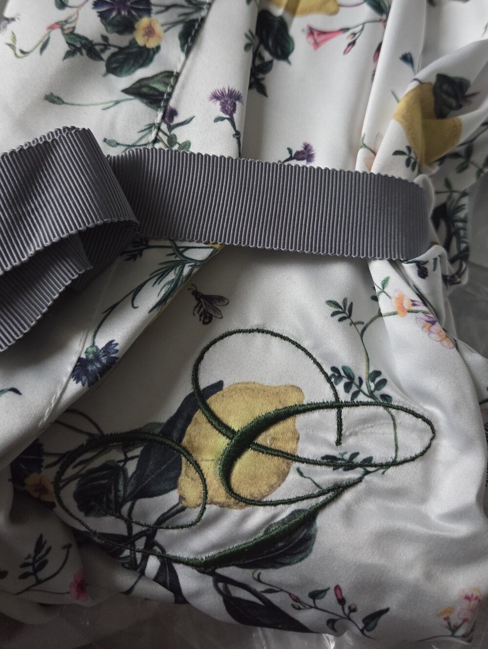 NWT Monogrammed ('G') Monique Lhuillier & Pottery Barn Positano Robe